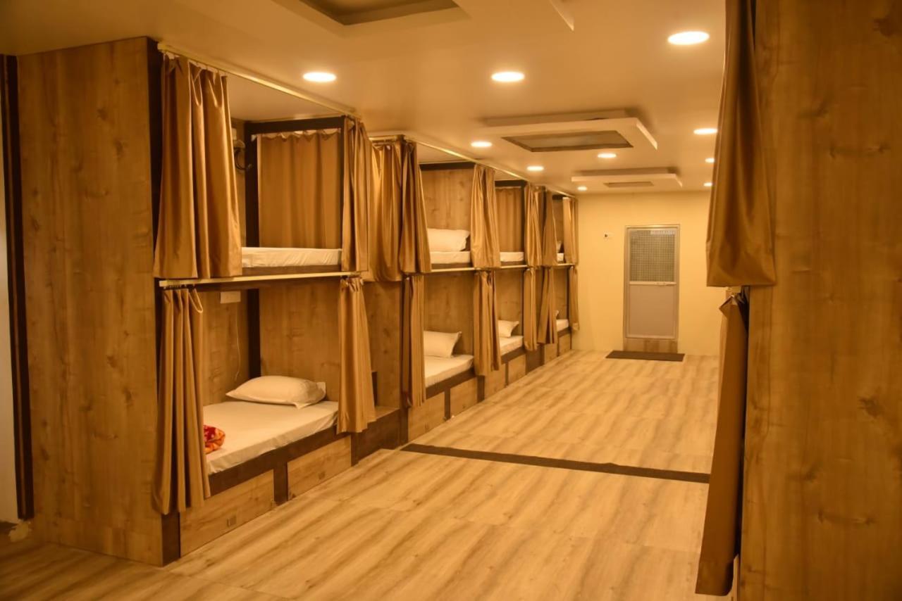 Allāhābād Junction Hotel Relax Inn מראה חיצוני תמונה